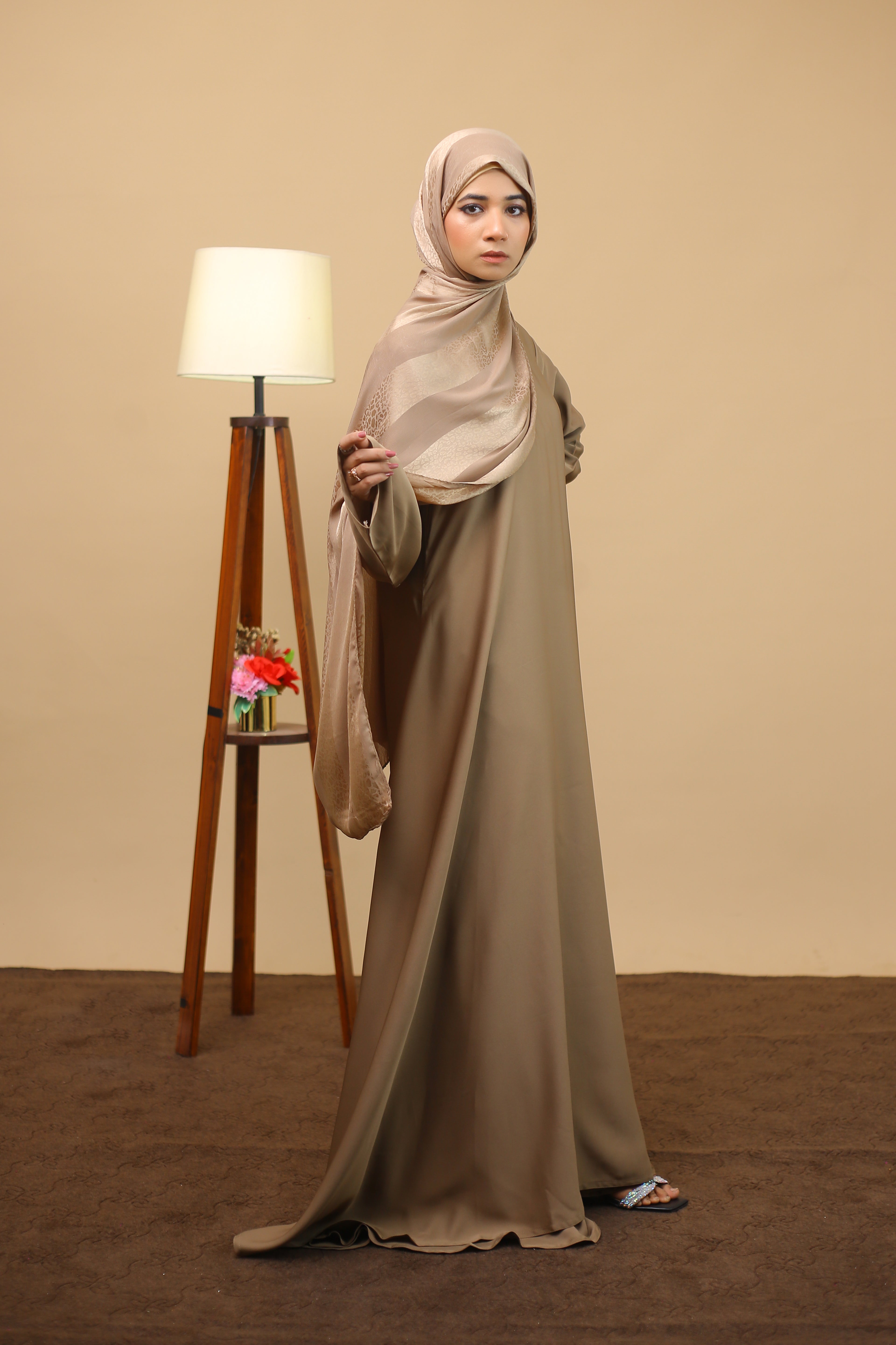 Front Close 0120-P Big Flayer -Beige-