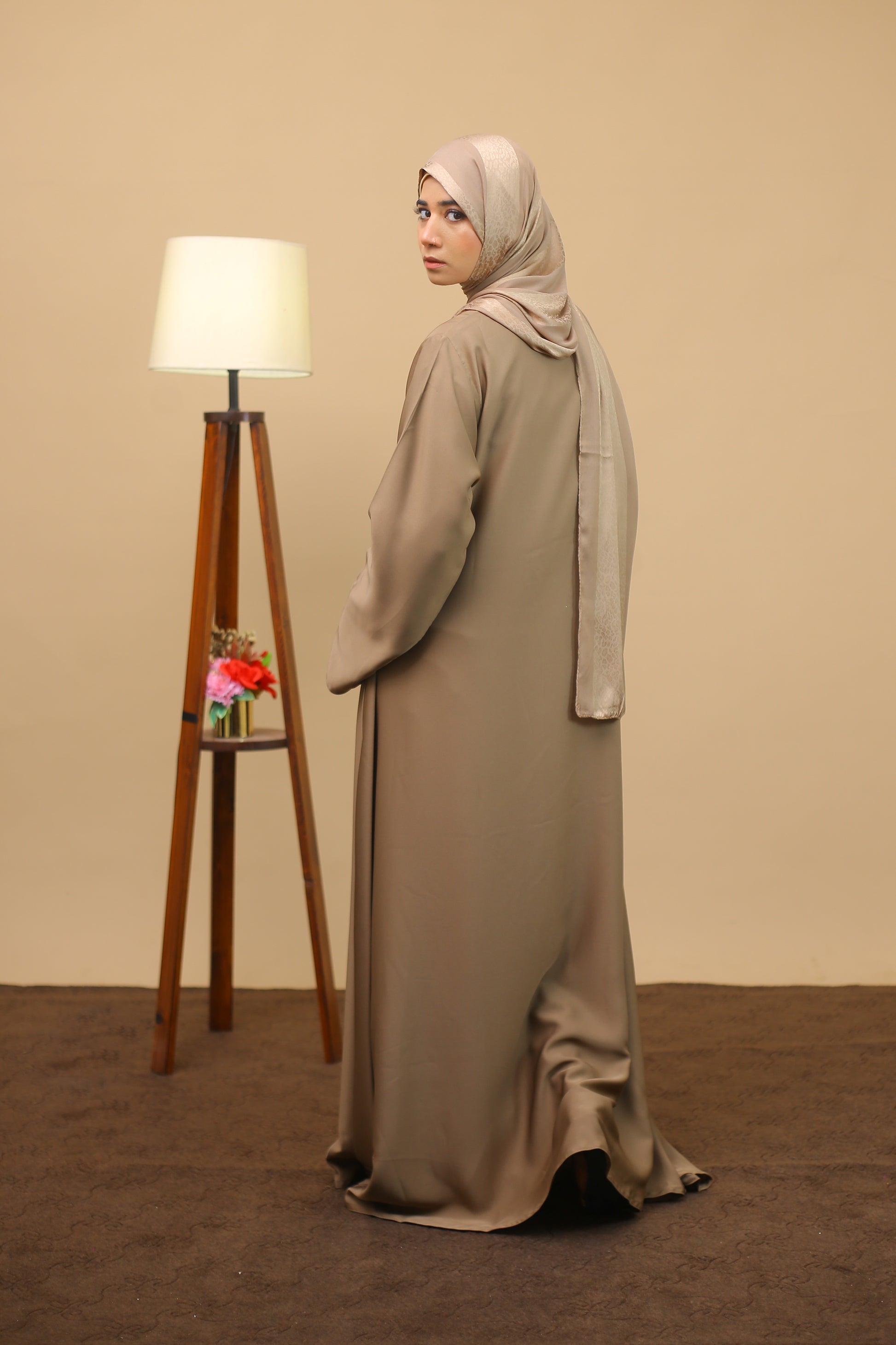 Front Close 0120-P Big Flayer -Beige-