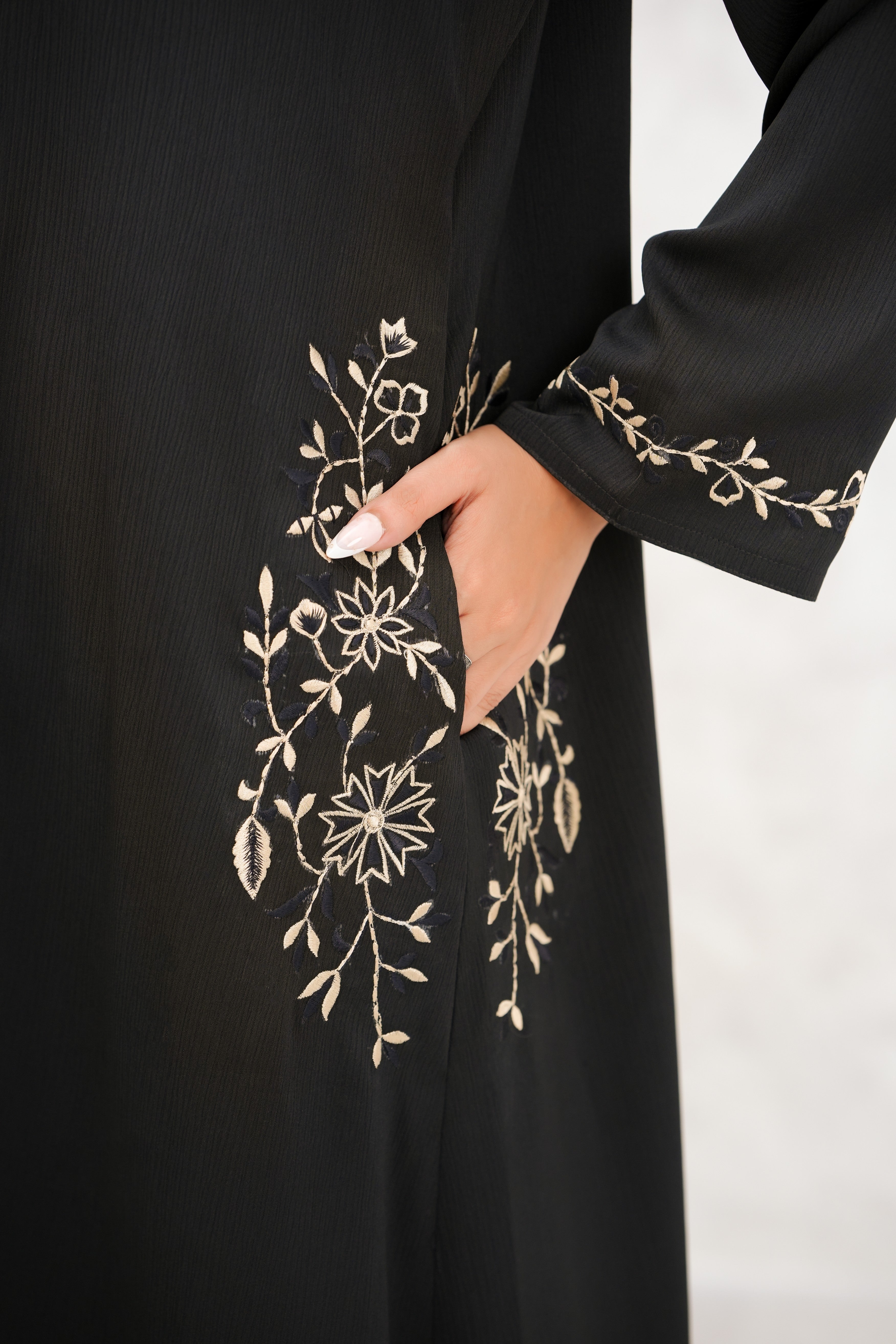 Front Open 0118-K-1052 -Black-