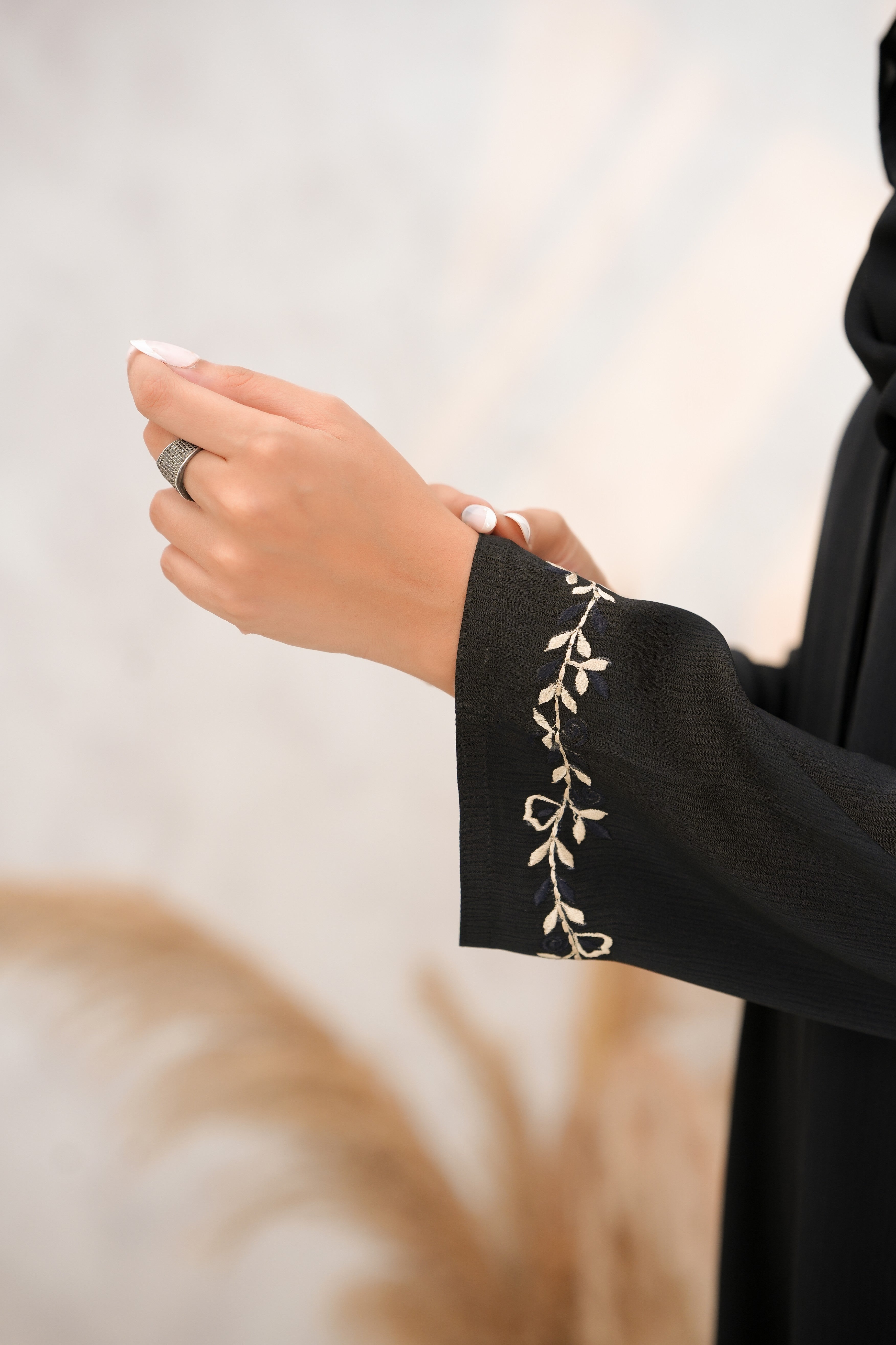 Front Open 0118-K-1052 -Black-