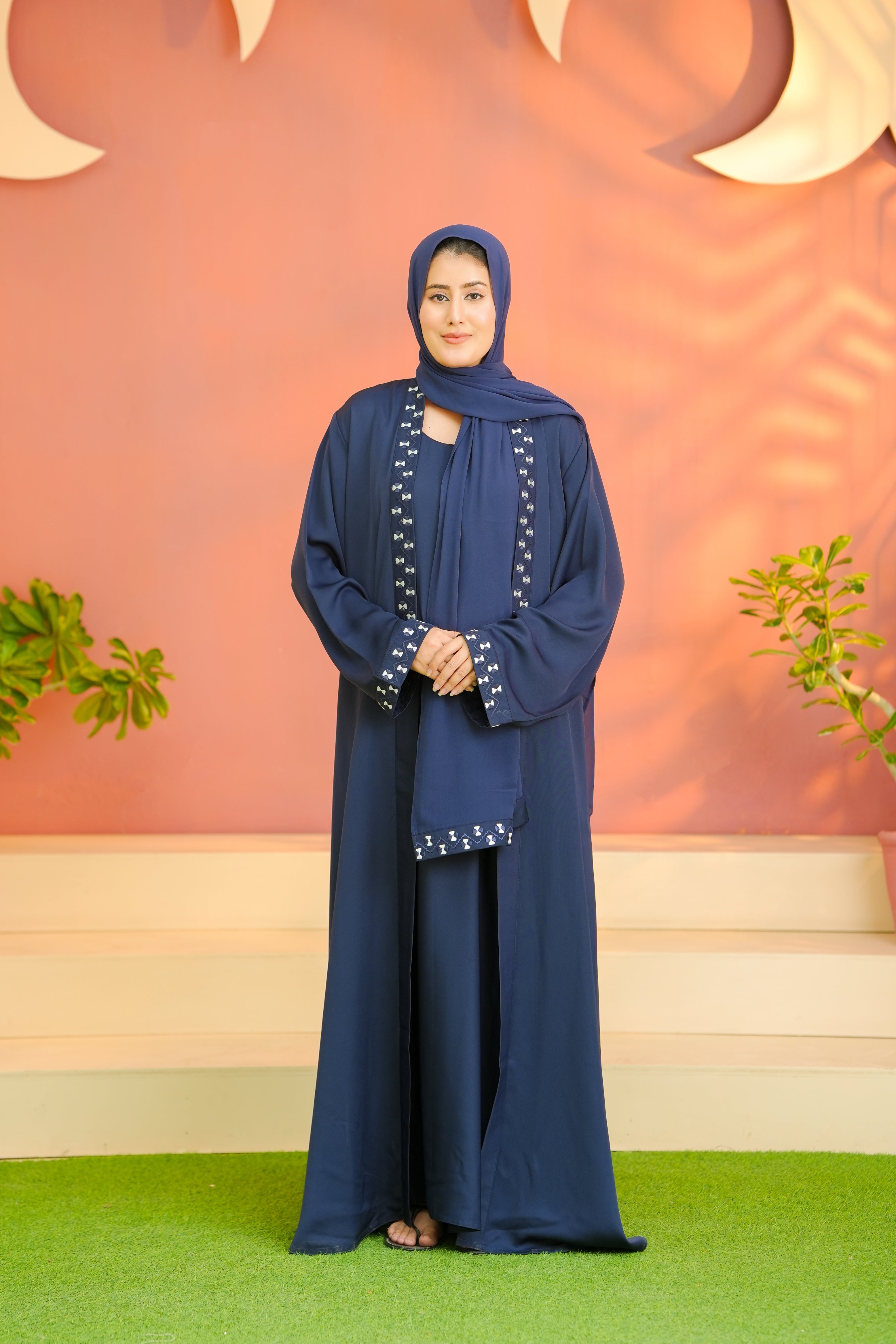 Front Close 0122-MR-New 01 -Blue